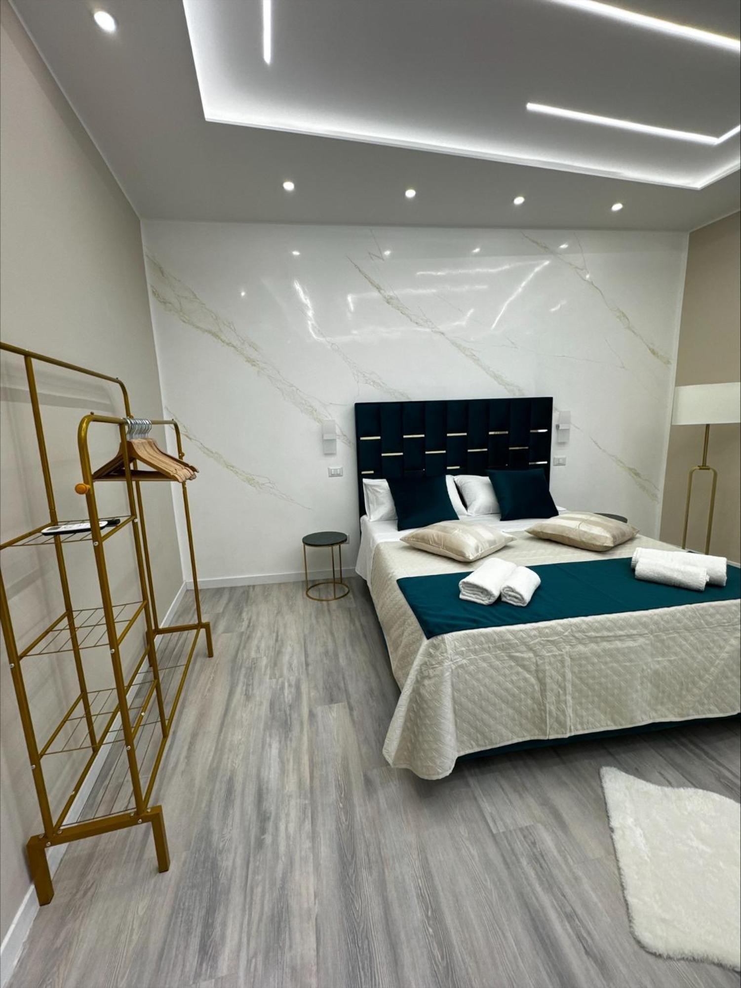 Matthias Luxury House Hotel Catania Exterior photo